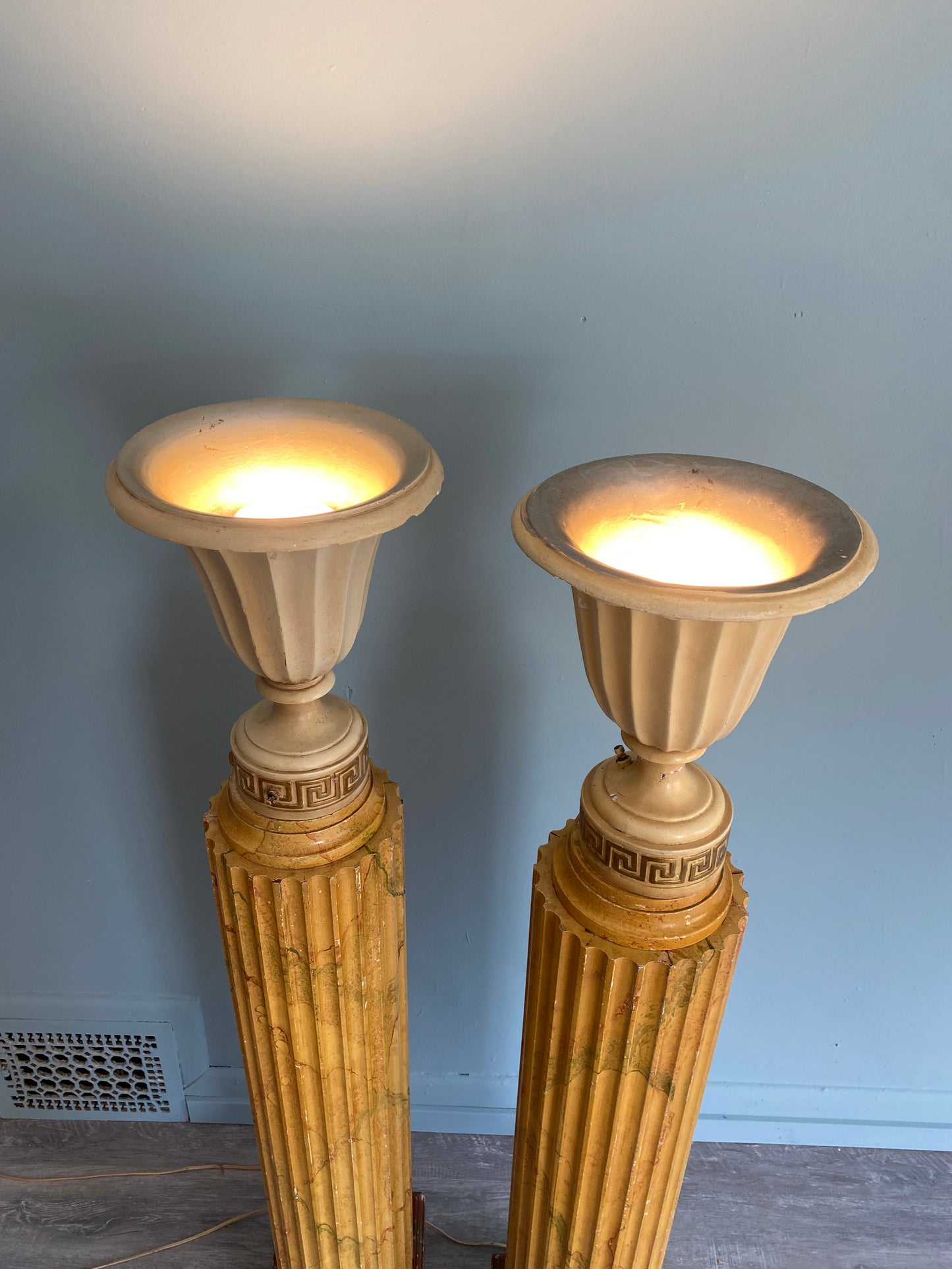 Vintage Pedestal Urn Lamps Shop Online Studio Maxxima - ONE AVAILABLE