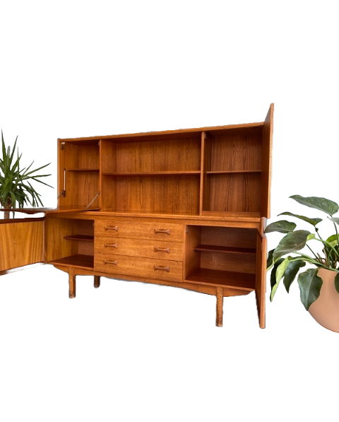 1970s Vintage Oak Wall Unit